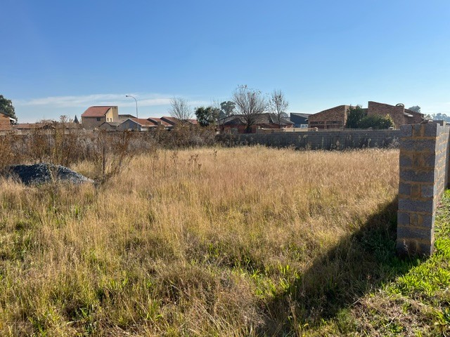 Fully walled residential stand in Meyerton