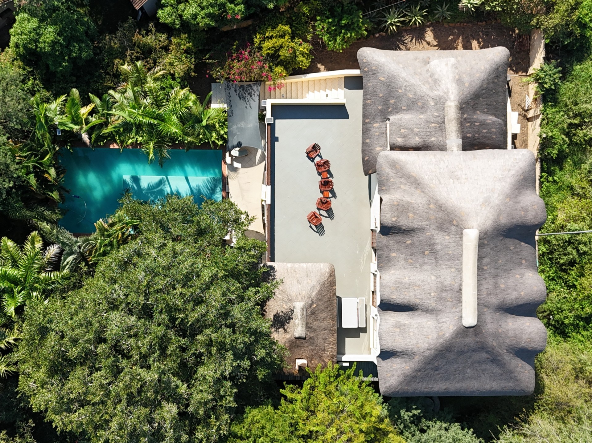 Prestigious 11-Bedroom Luxury Investment in the Gateway to Kruger National Park