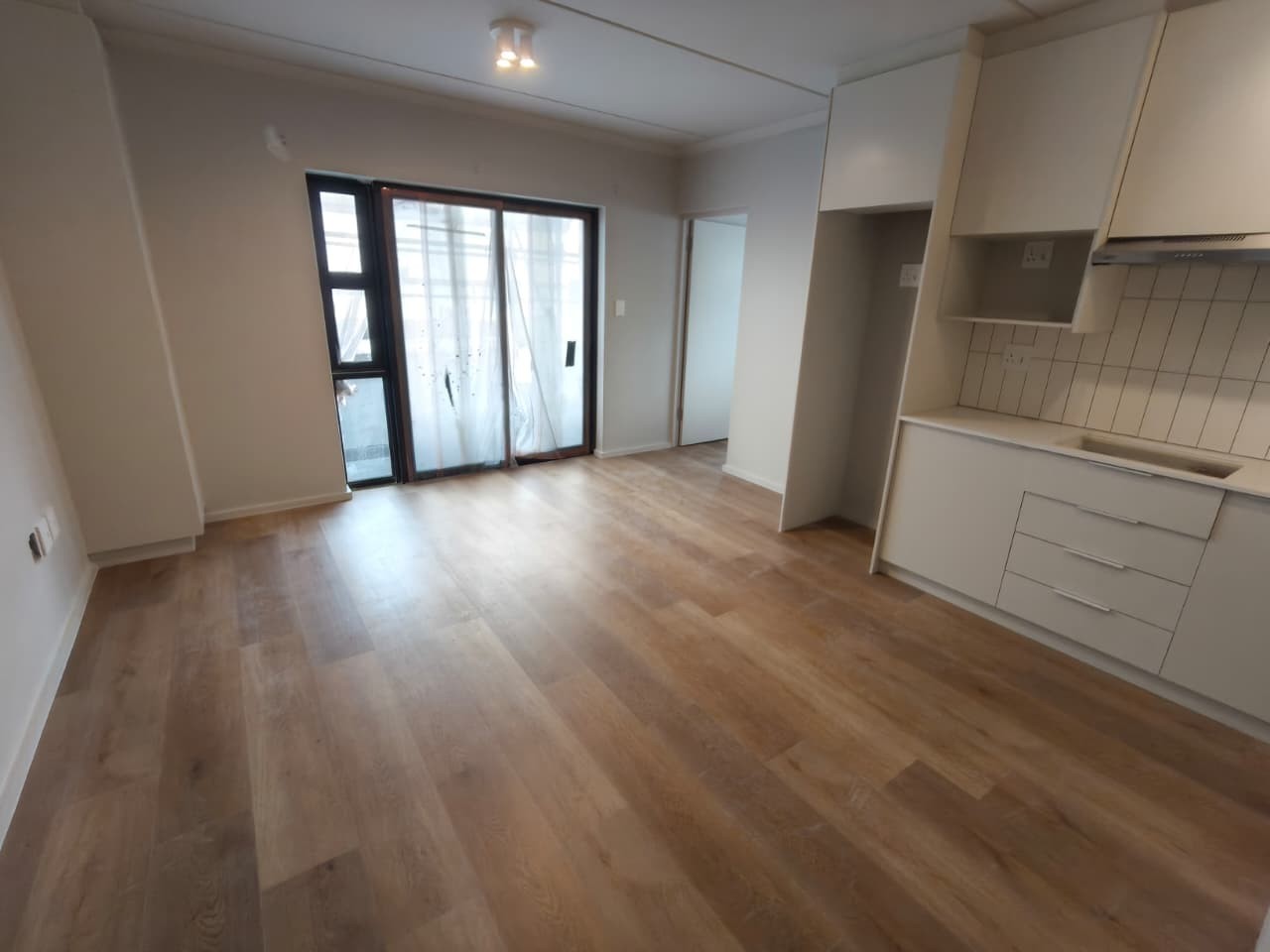 Stunning 2 bedroom unit in brand new development