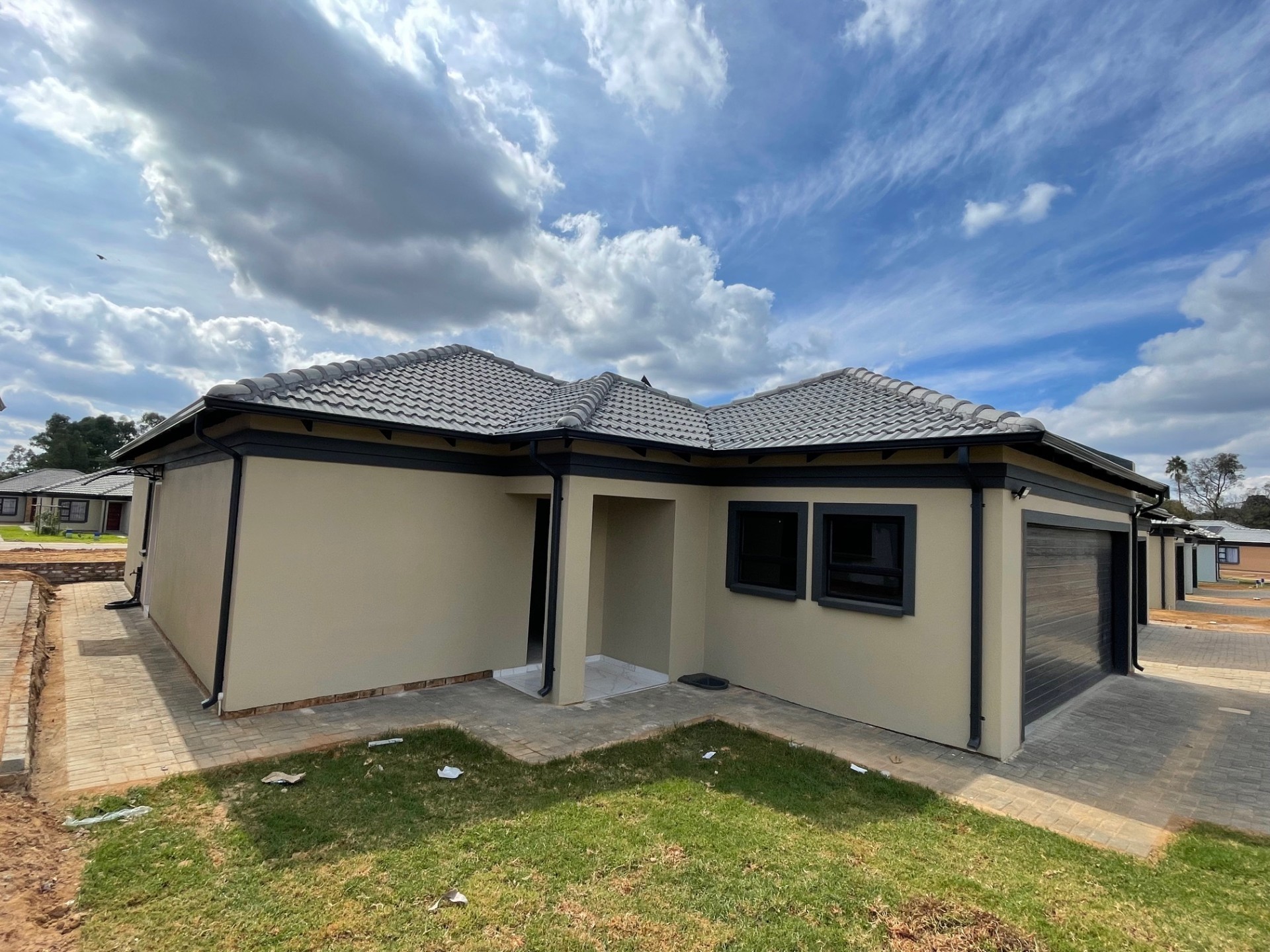 NEW FULL TITLE HOUSES FOR SALE IN HEATHERVIEW, PRETORIA NORTH