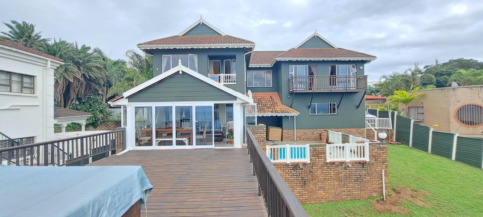 Impeccable 3 Bedroom Coastal residence For Sale in Uvongo, Margate, KwaZulu Natal