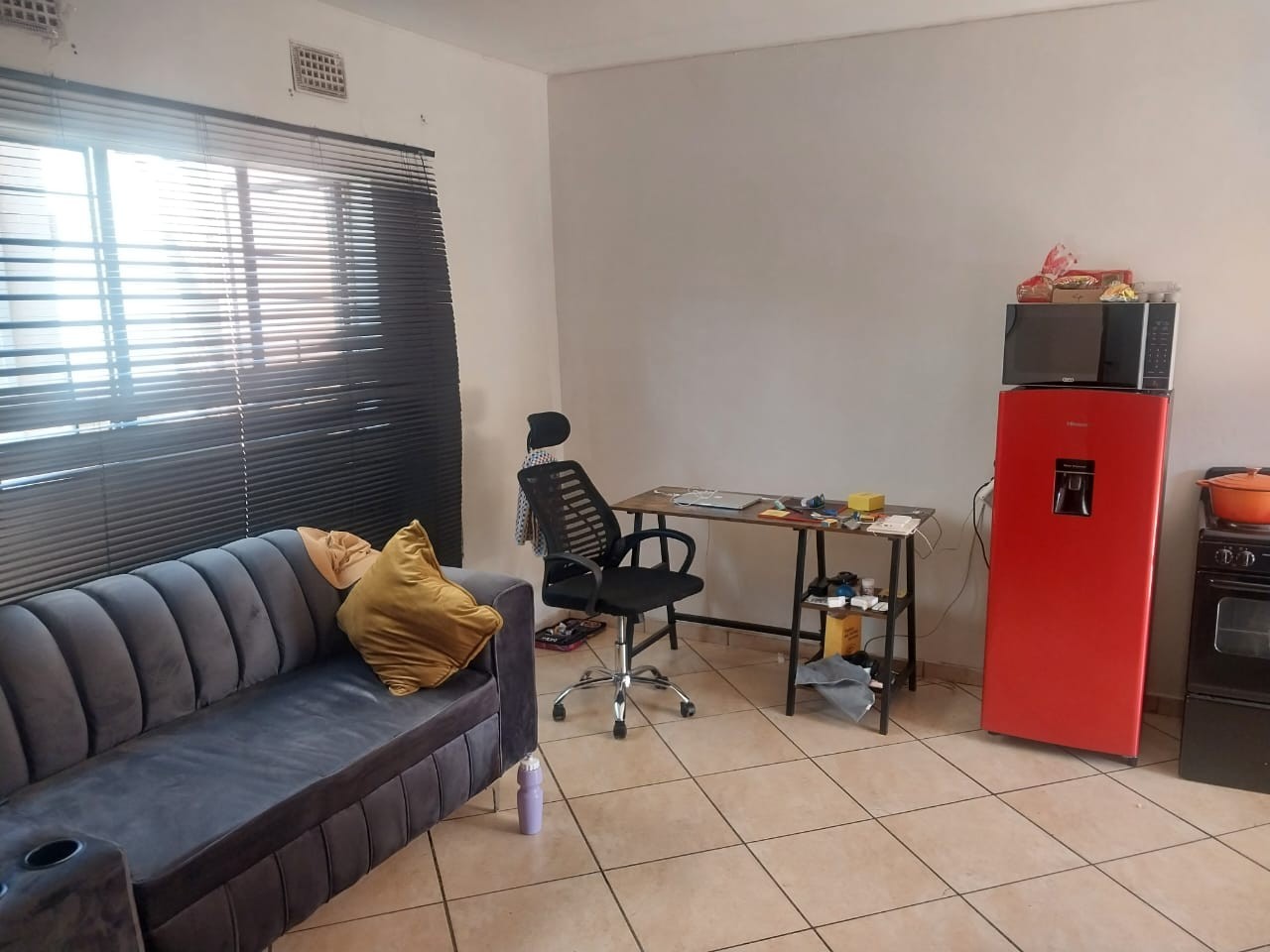 2 Bedroom Apartment For Sale in Jabulani, Soweto