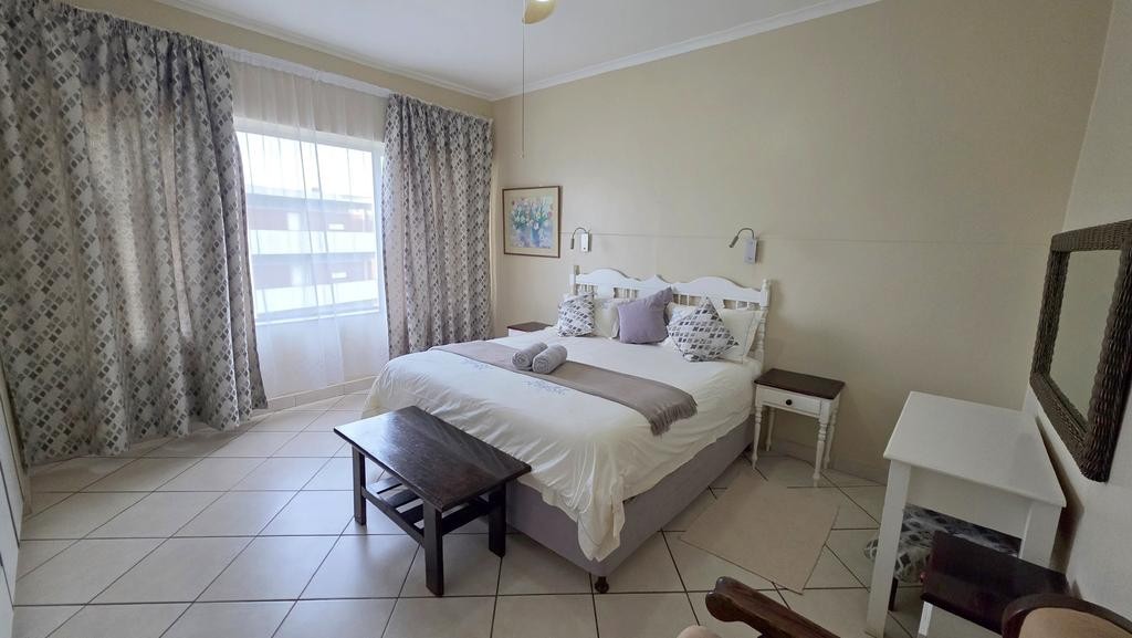 2 bedroom, 2 bathroom Beachfront Apartment with Seaviews in Margate, KwaZulu Natal