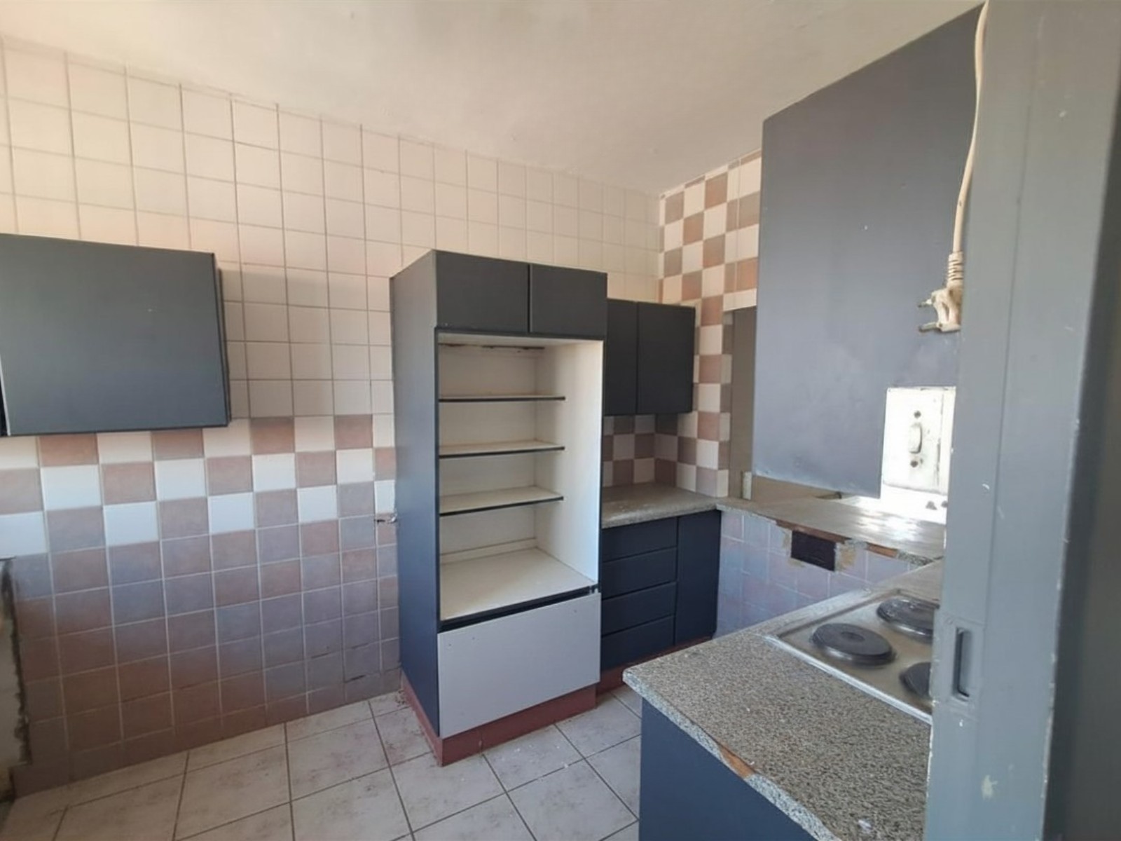 2-Bedroom Apartment with Balcony and Comfortable Living Space
