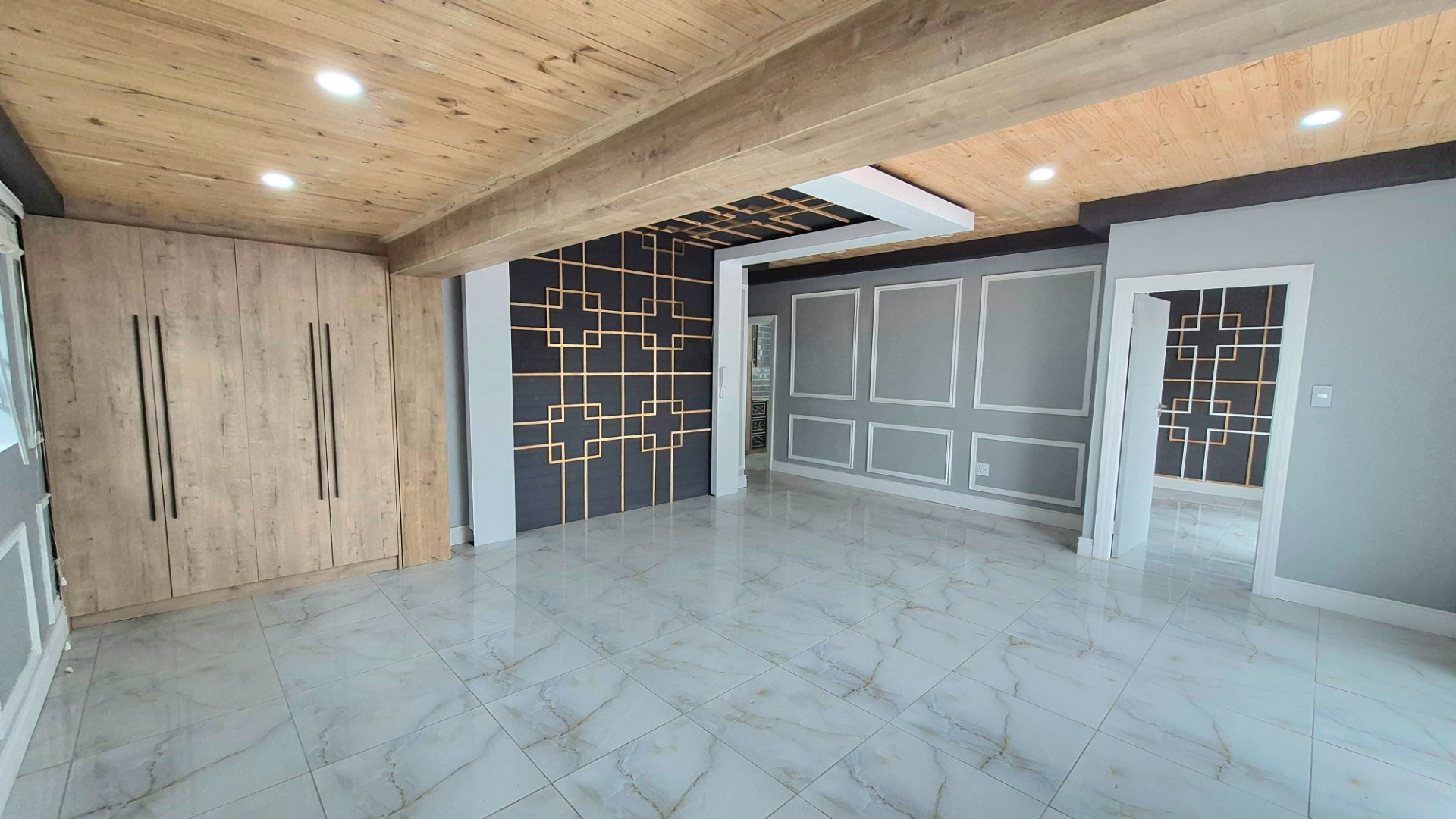 Stylish Multi-Use Property Ideal for Business or Residential Living