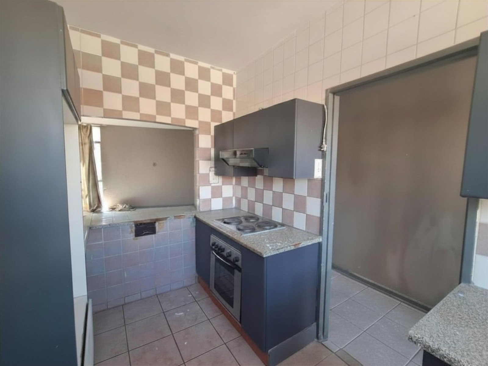 2-Bedroom Apartment with Balcony and Comfortable Living Space