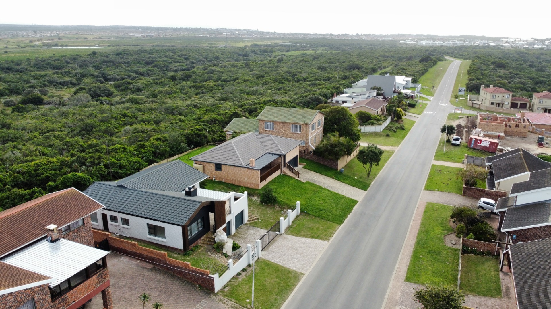 Modern Home for Sale in Aston Bay