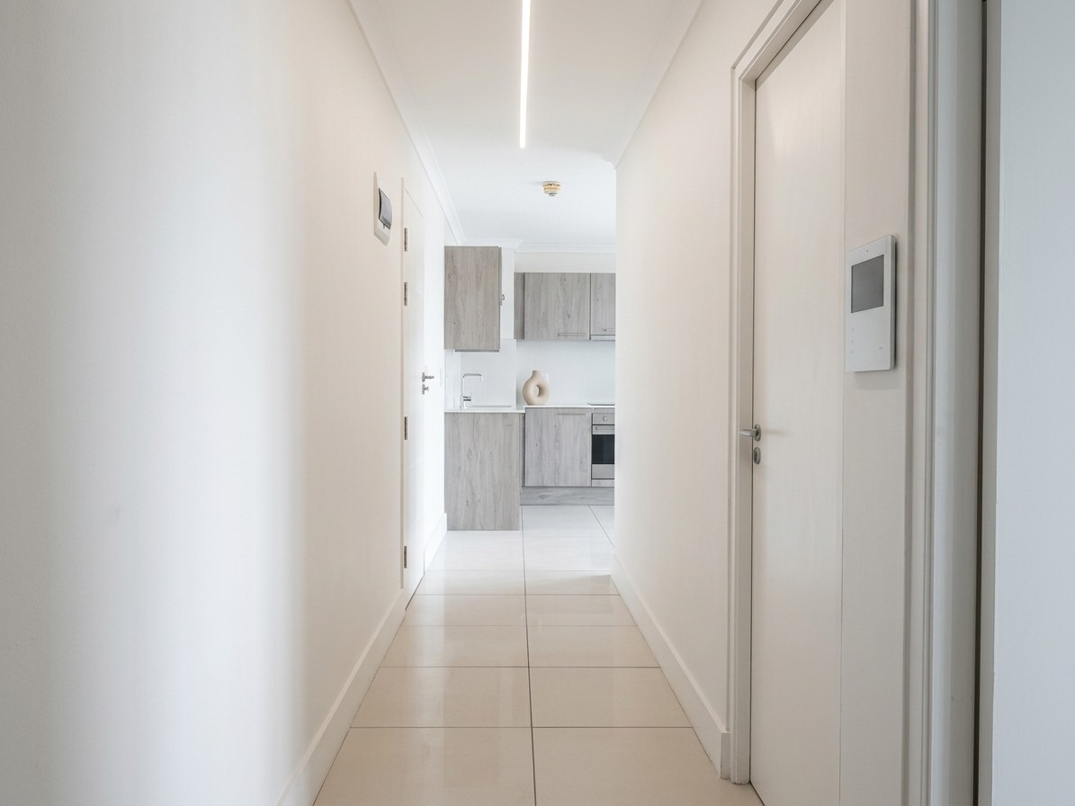 Apartment For Sale in Zonnebloem, Cape Town