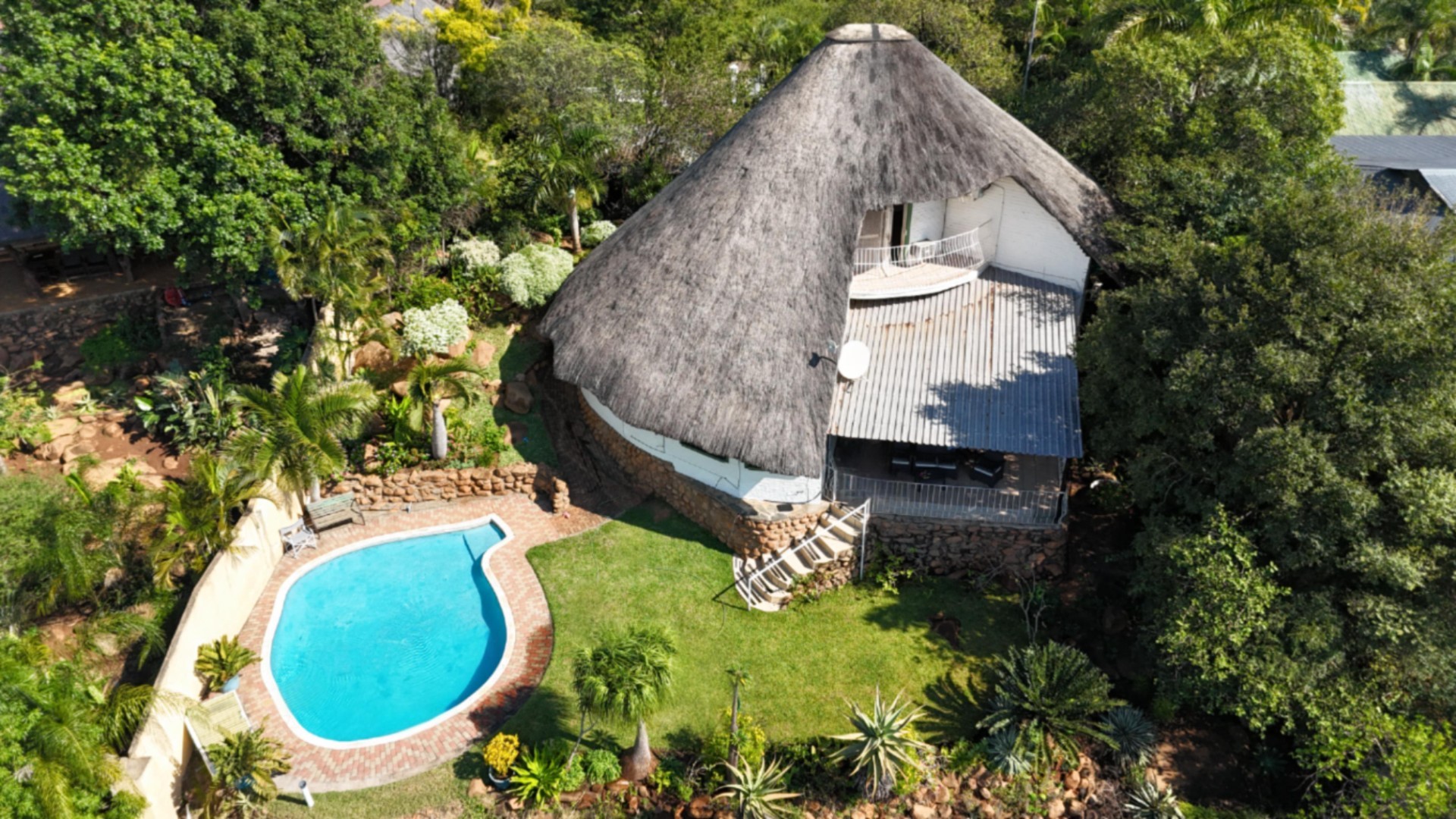 Komatipoort’s Property With The Most Iconic View - Spectacular Kruger and River Panorama