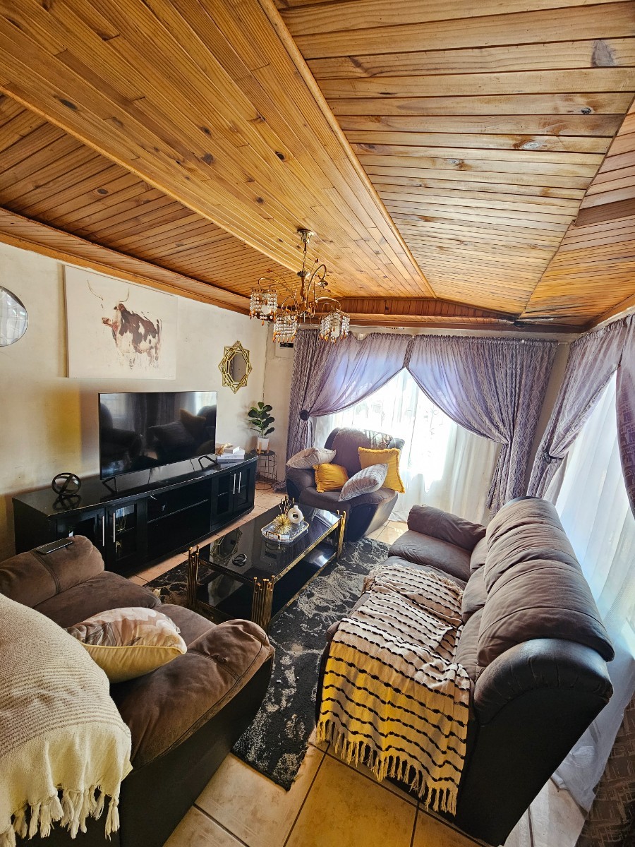 Evolving House For Sale in Thabong, Welkom