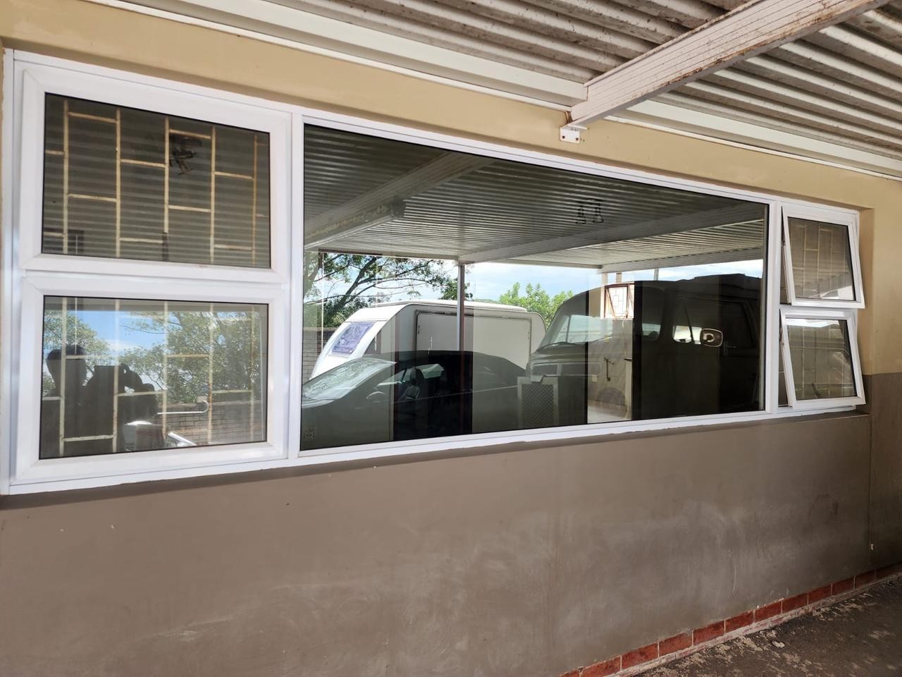 Spacious 2-Bedroom Apartment - Rapson Road, Northdene