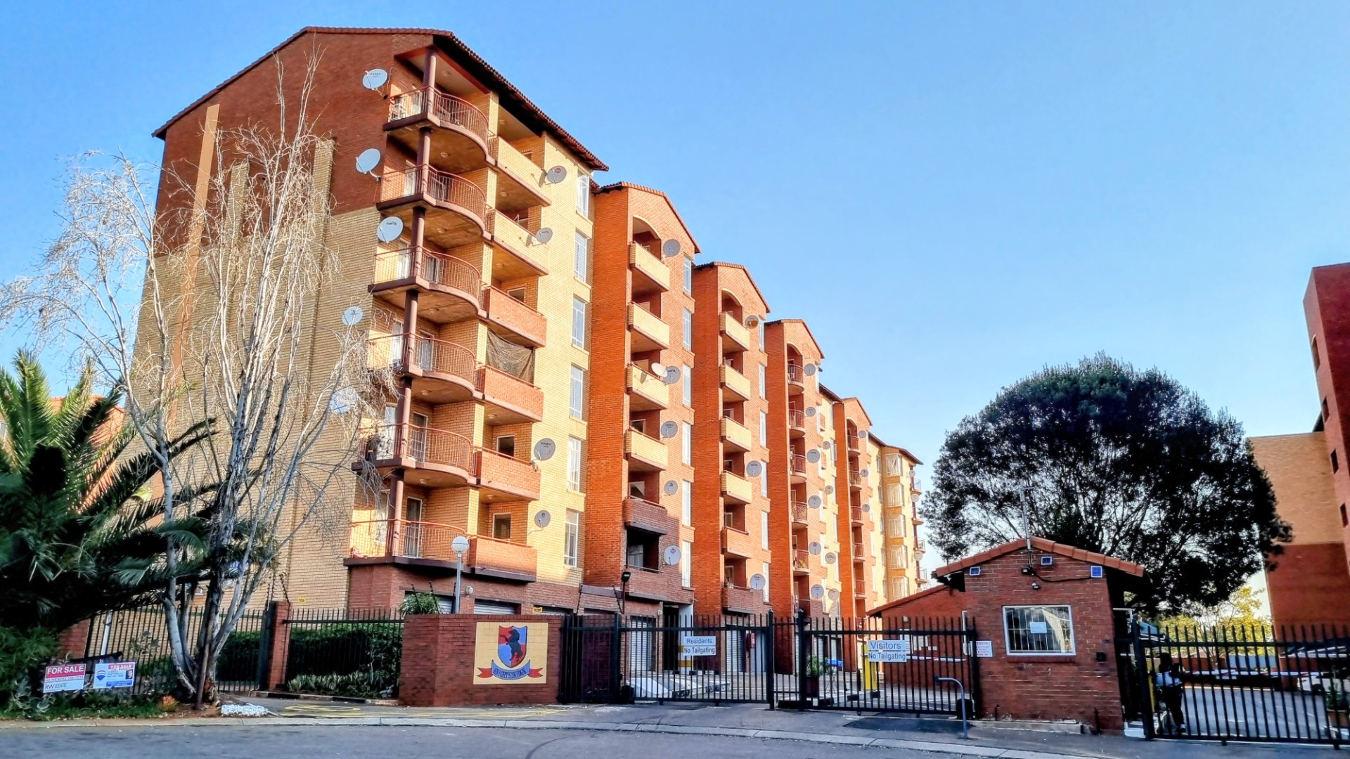 2 Bedroom Flat For Sale in Die Wilgers, Pretoria