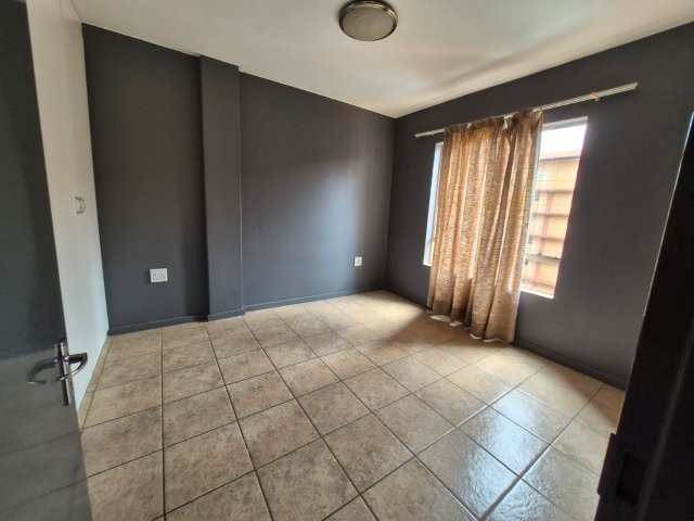 2 Bedroom Flat For Sale in Die Wilgers, Pretoria