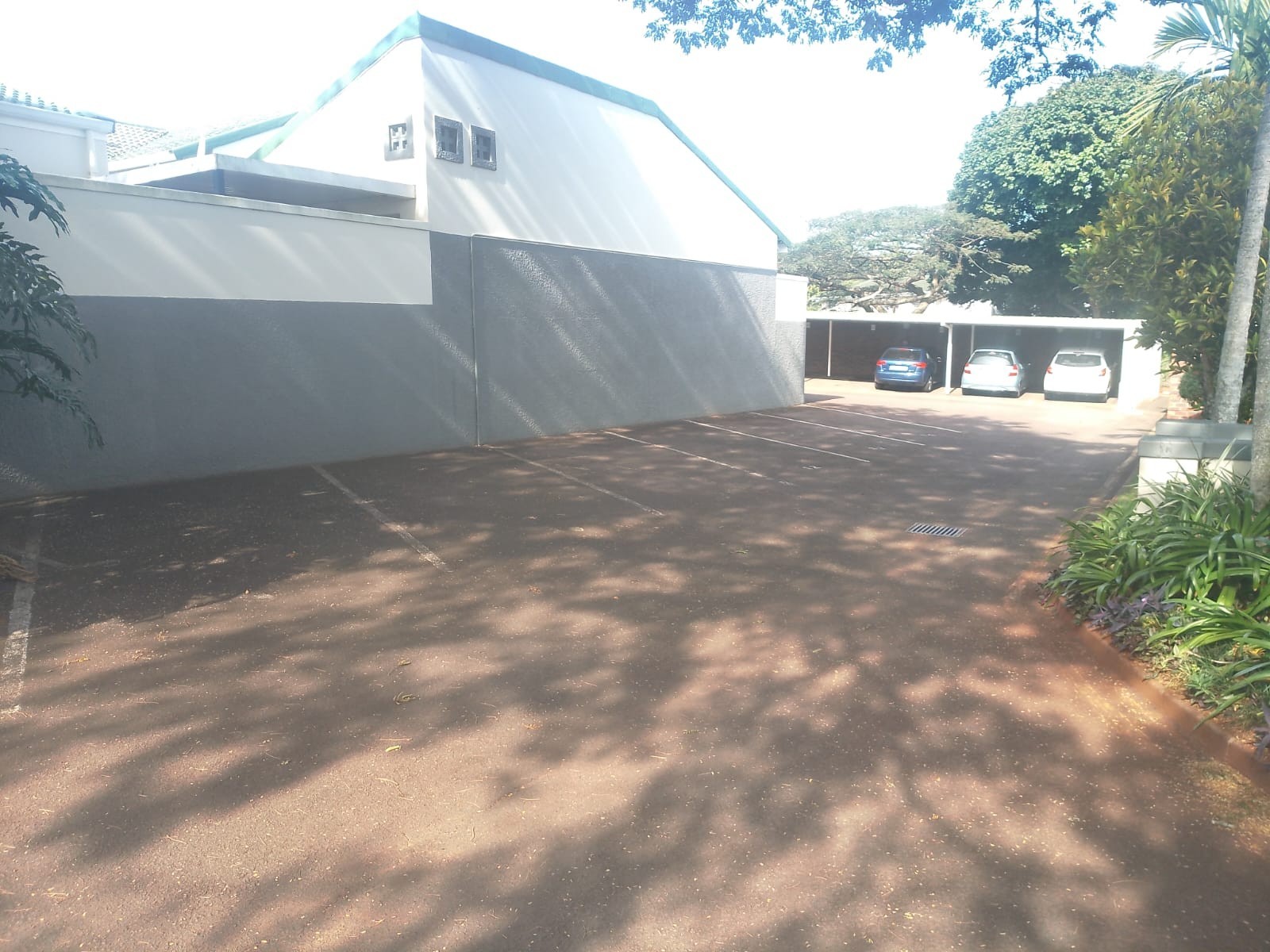 Two bedroom Ground Floor Apartment For Sale in Manor Gardens, Durban, KwaZulu Natal