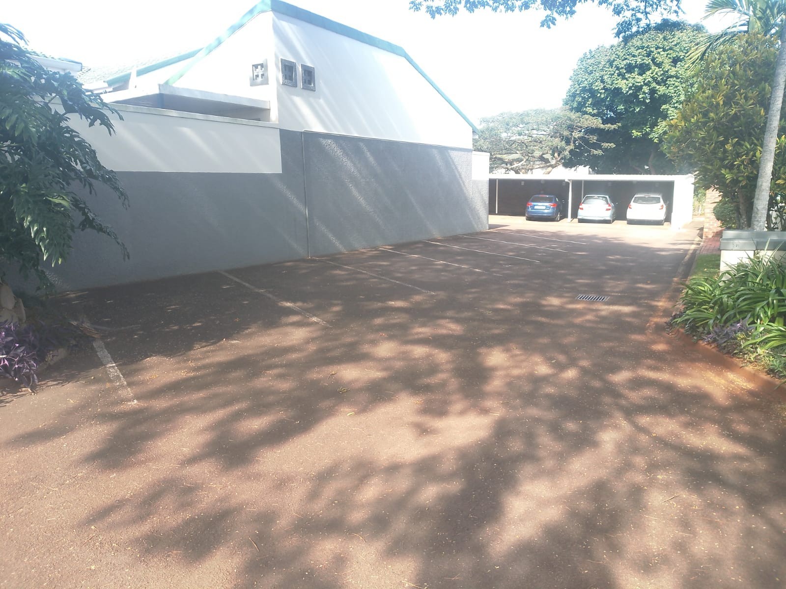 Two bedroom Ground Floor Apartment For Sale in Manor Gardens, Durban, KwaZulu Natal
