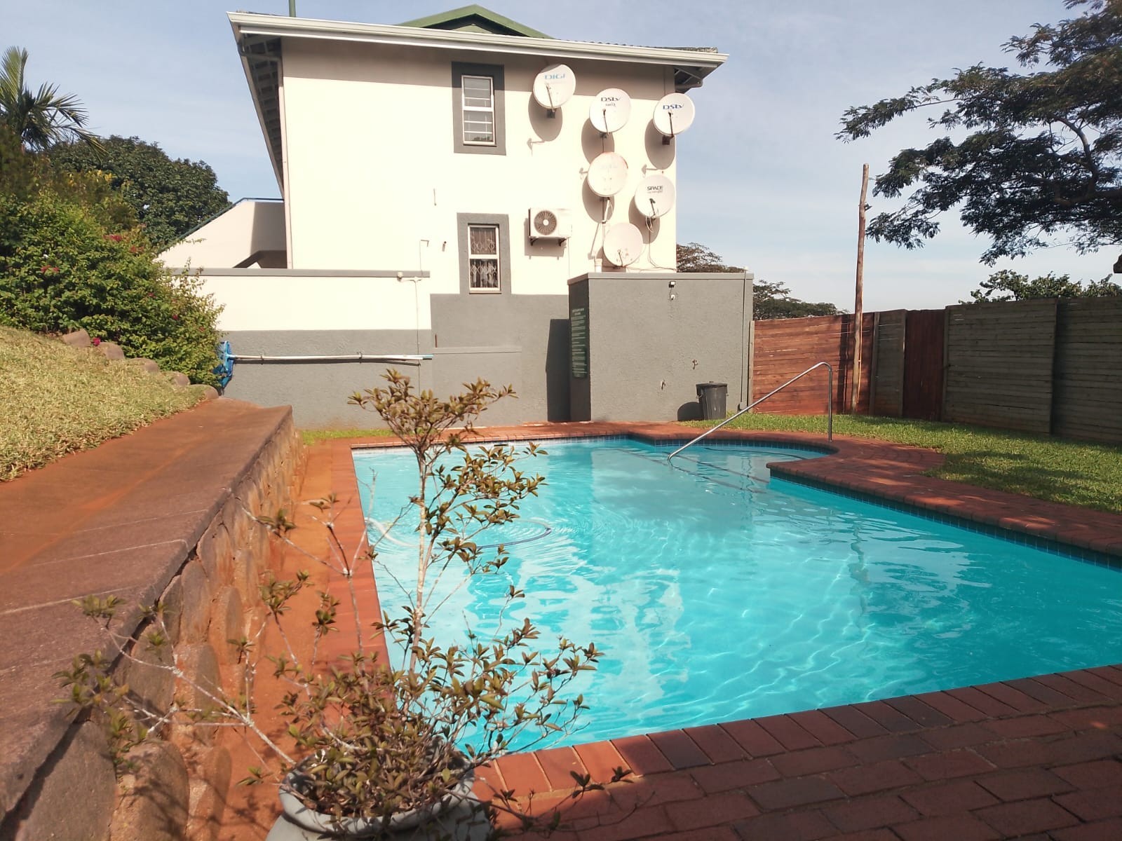 Two bedroom Ground Floor Apartment For Sale in Manor Gardens, Durban, KwaZulu Natal