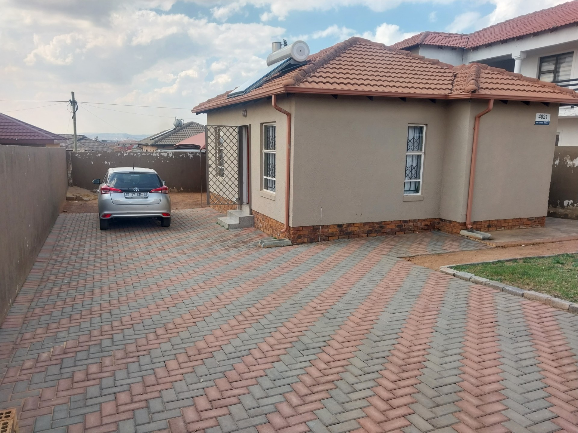 2 Bedroom House For Sale in Lehae, Johannesburg