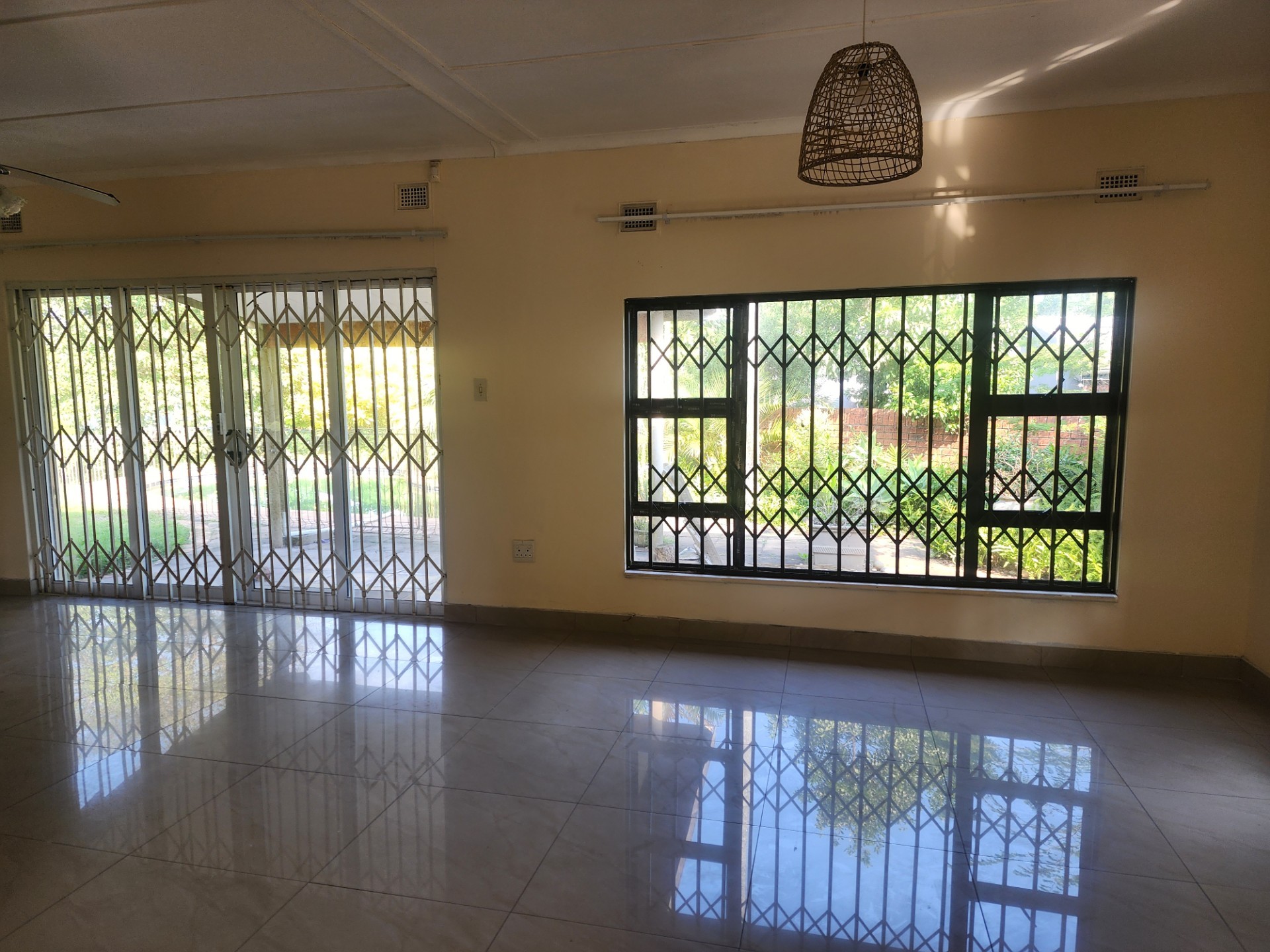 House for Rental in Meerensee