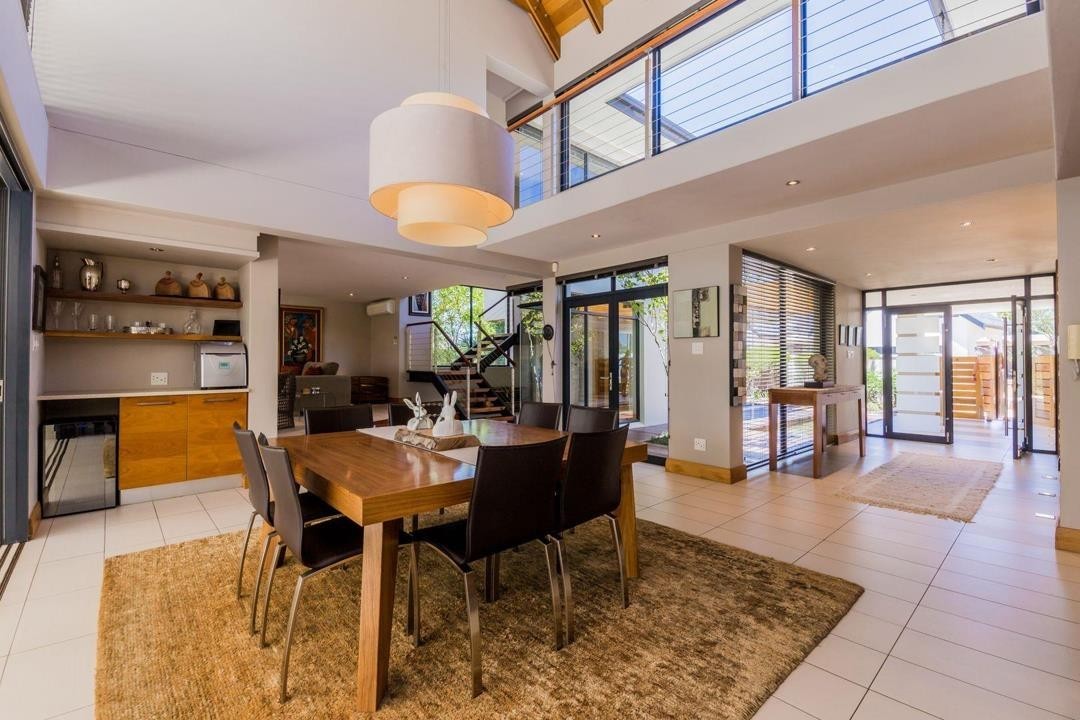 Luxury Villa in Golf Estate