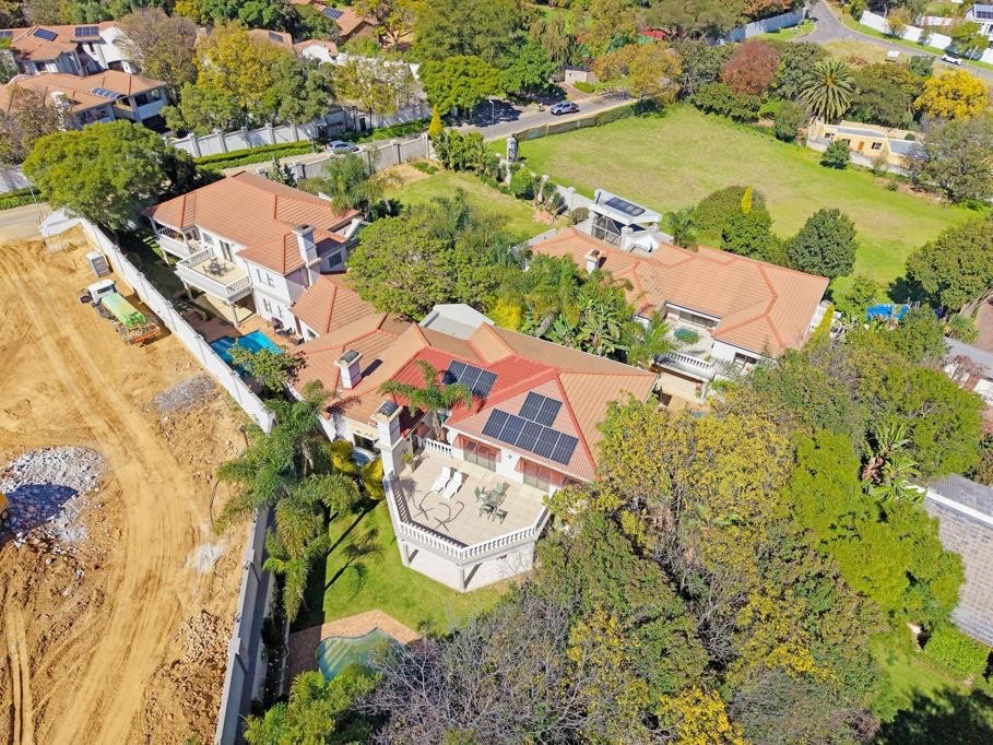 AN EXCLUSIVE BRYANSTON MASTERPIECE | A RARE INVESTMENT OPPORTUNITY