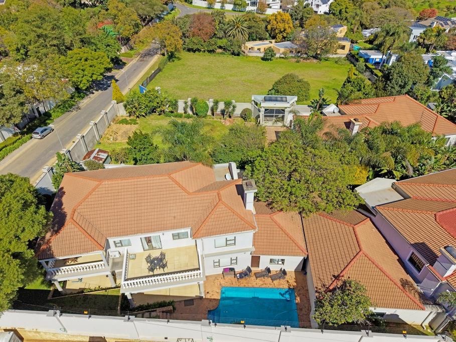 AN EXCLUSIVE BRYANSTON MASTERPIECE | A RARE INVESTMENT OPPORTUNITY