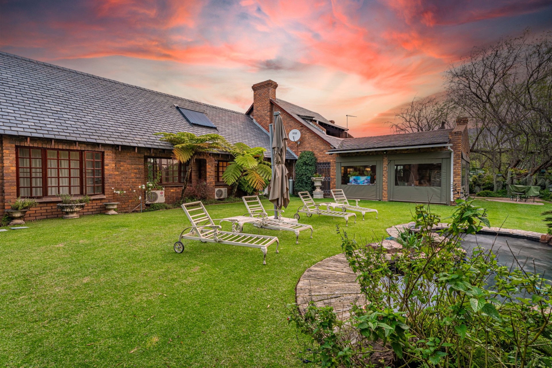 Extraordinary 3.3 Hectare Luxury Living with Income-Generating Potential