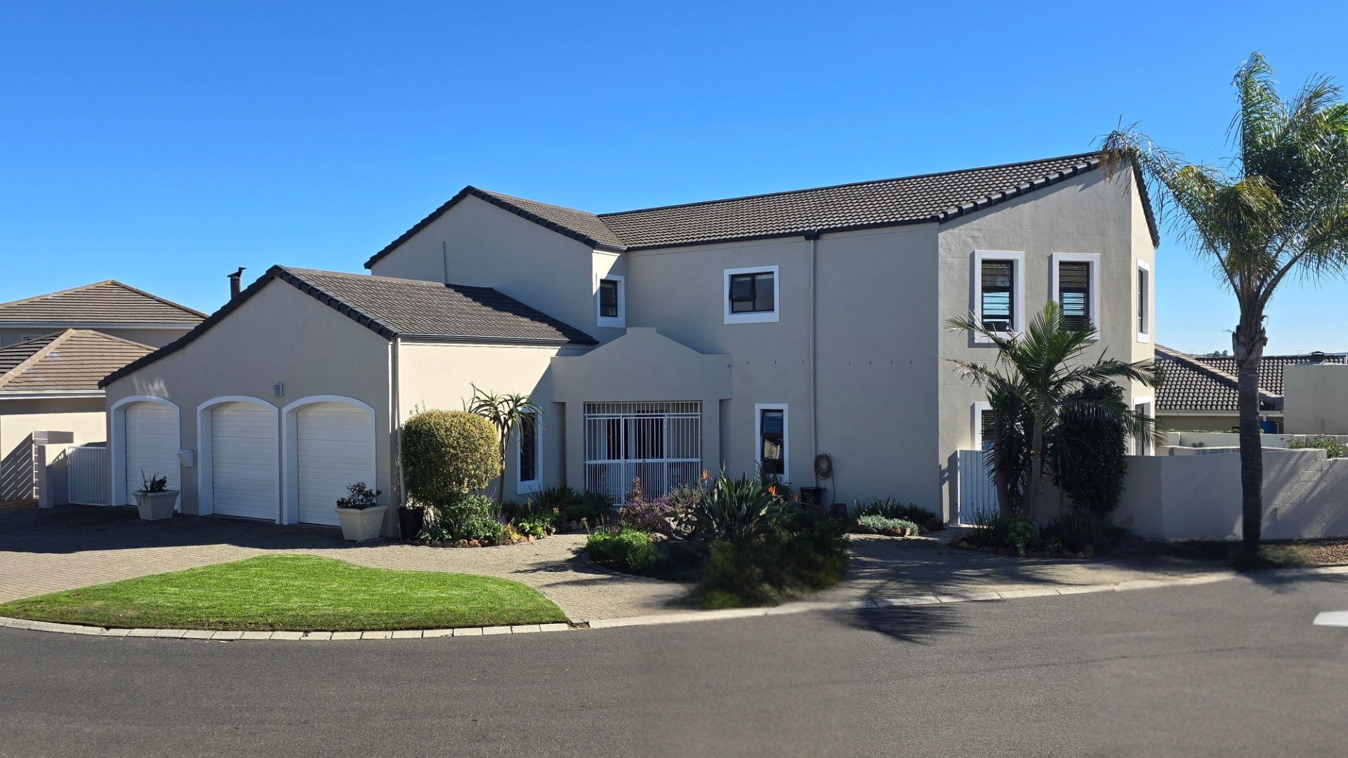 House for sale in Graanendal, Durbanville, 418 m²
