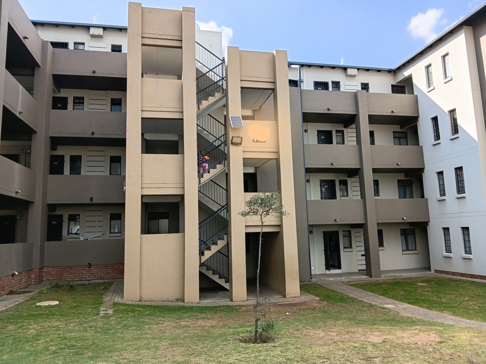 House For Sale in Fleurhof, Roodepoort