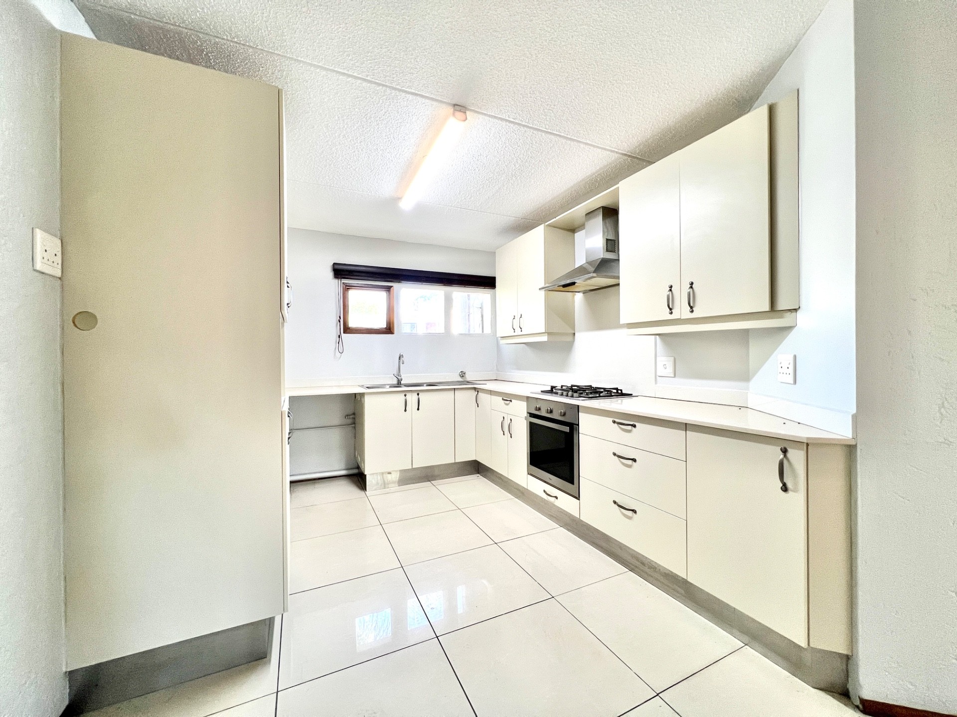 2 Bed Apartment For Sale in Bryanston, Sandton