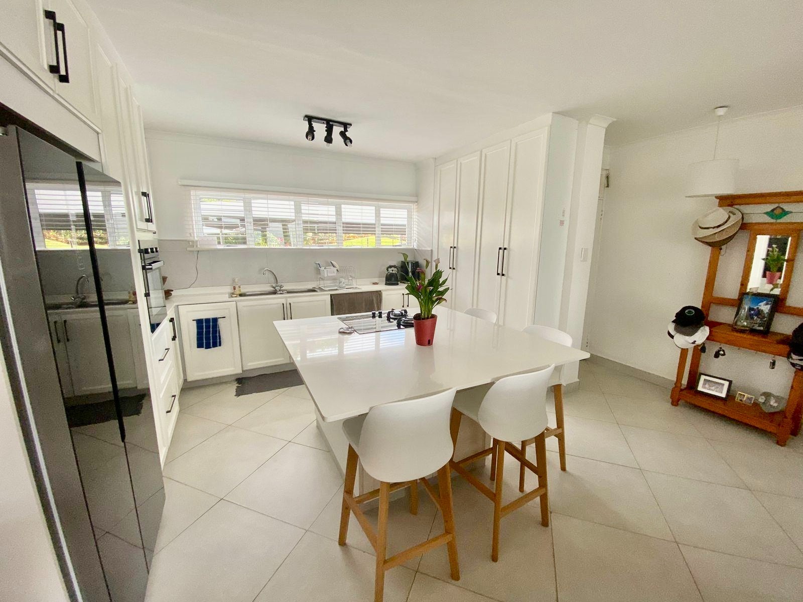 Renovated Sea-View Apartment with Private Garden in Glenashley