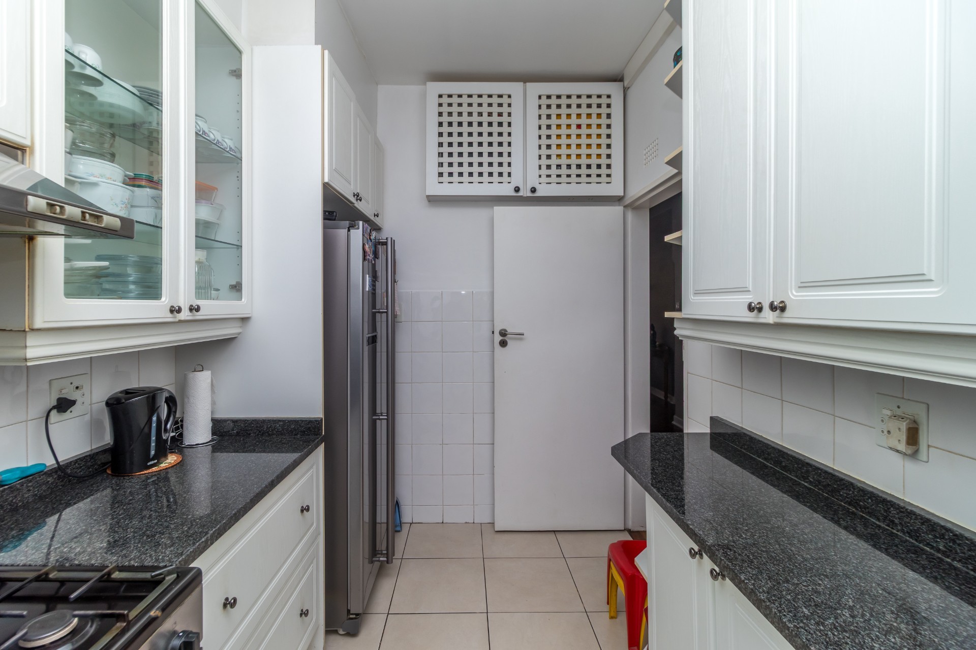 Spacious 3-bedroom 2-bathroom apartment