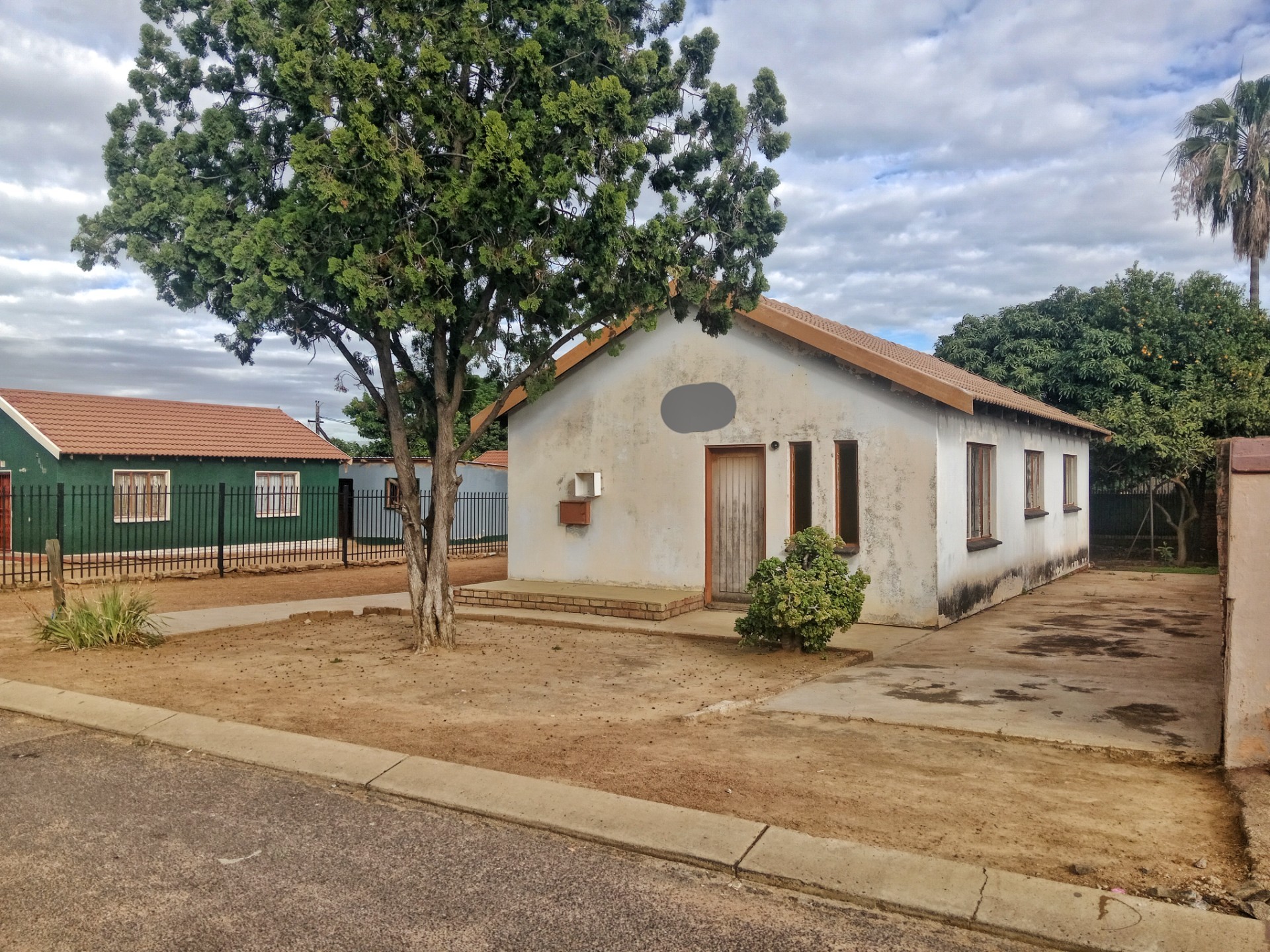 INVESTOR’S FIXER-UPPER OPPORTUNITY IN LEBANON, MABOPANE