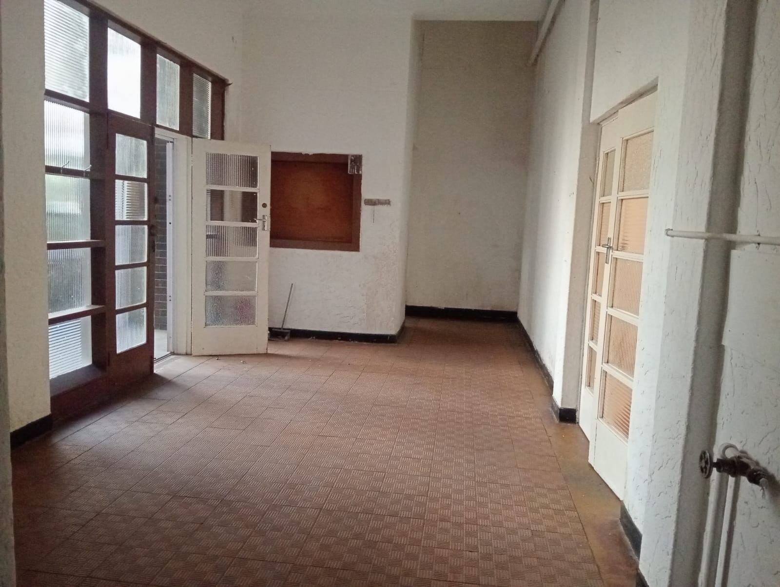 4 Bedroom Ground Floor Apartment for Rental in West Turffontein, Johannesburg