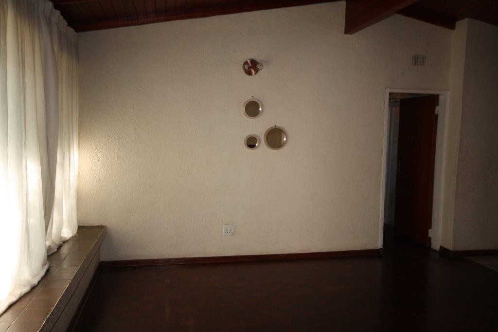 House for sale in Sasolburg Central, Sasolburg, 1200 m²