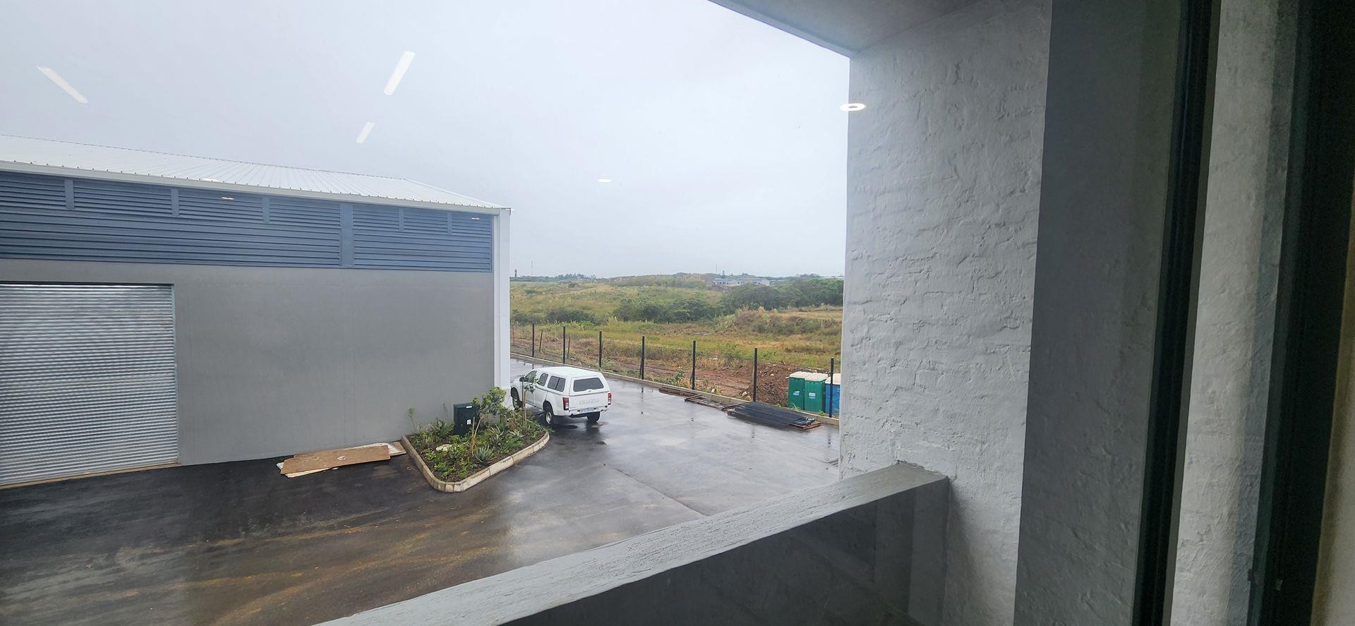 211 m² Industrial Property To Let in Shakas Head