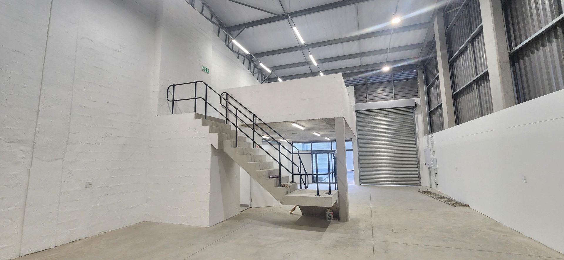 211 m² Industrial Property To Let in Shakas Head