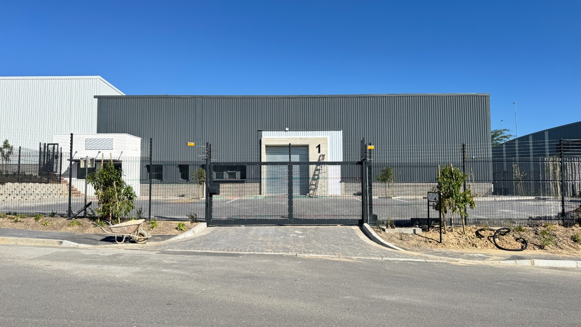 Available Now | A-Grade 976m² Newly Developed Warehouse To Let in Atlantic Hills, Cape Town.