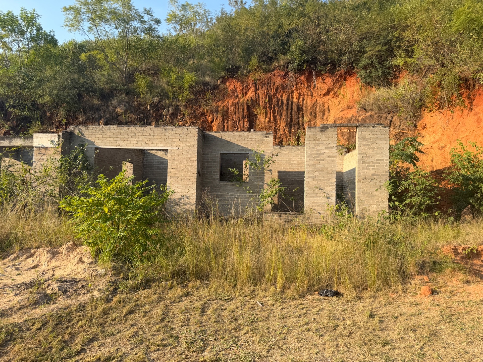 Unfinished house  For Sale in Drum Rock, Nelspruit