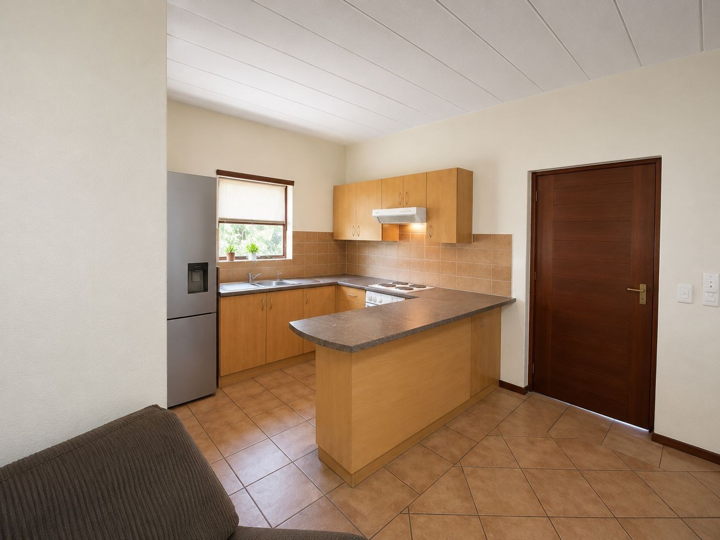 Tranquil Two Bedroom Garden Apartment in Inyati Sands , 17 Leslie Avenue Douglasdale Ext 104