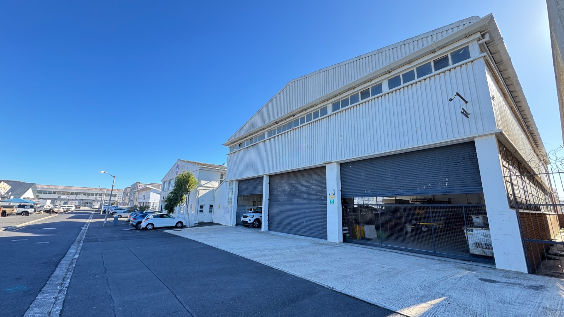 Neat and Secure Warehouse Property To Let in Paarden Eiland, Cape Town