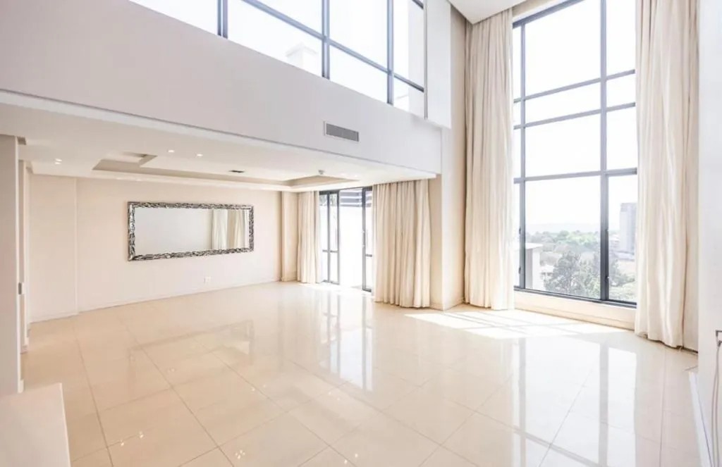 Luxury Triplex Residence