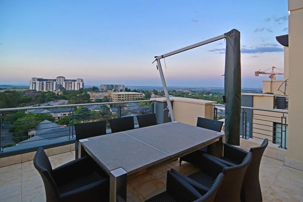Luxury Triplex Residence