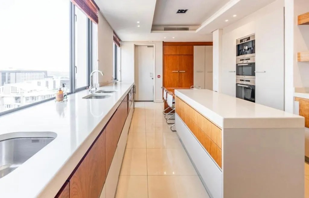 Penthouse for sale in Sandton Central, Sandton, 356 m²