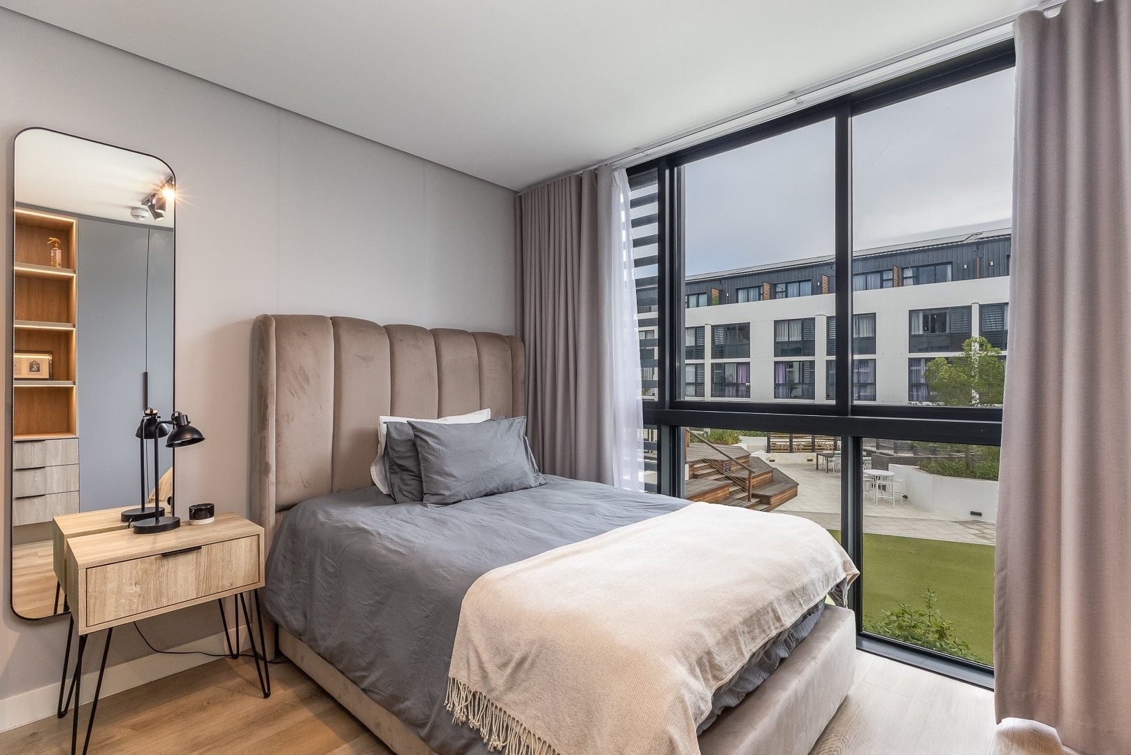 The One, Stellenbosch Apartment