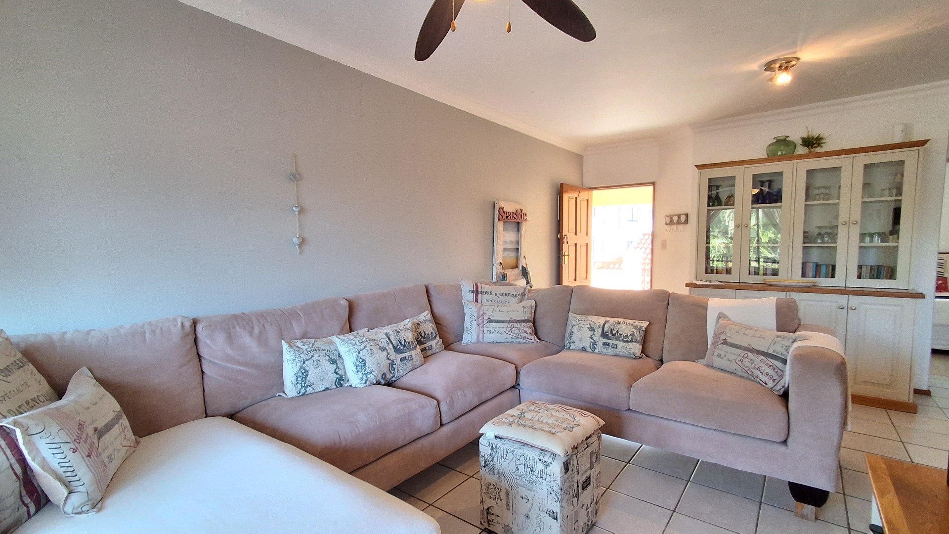 Modern beachfront apartment in prime Shelly Beach location