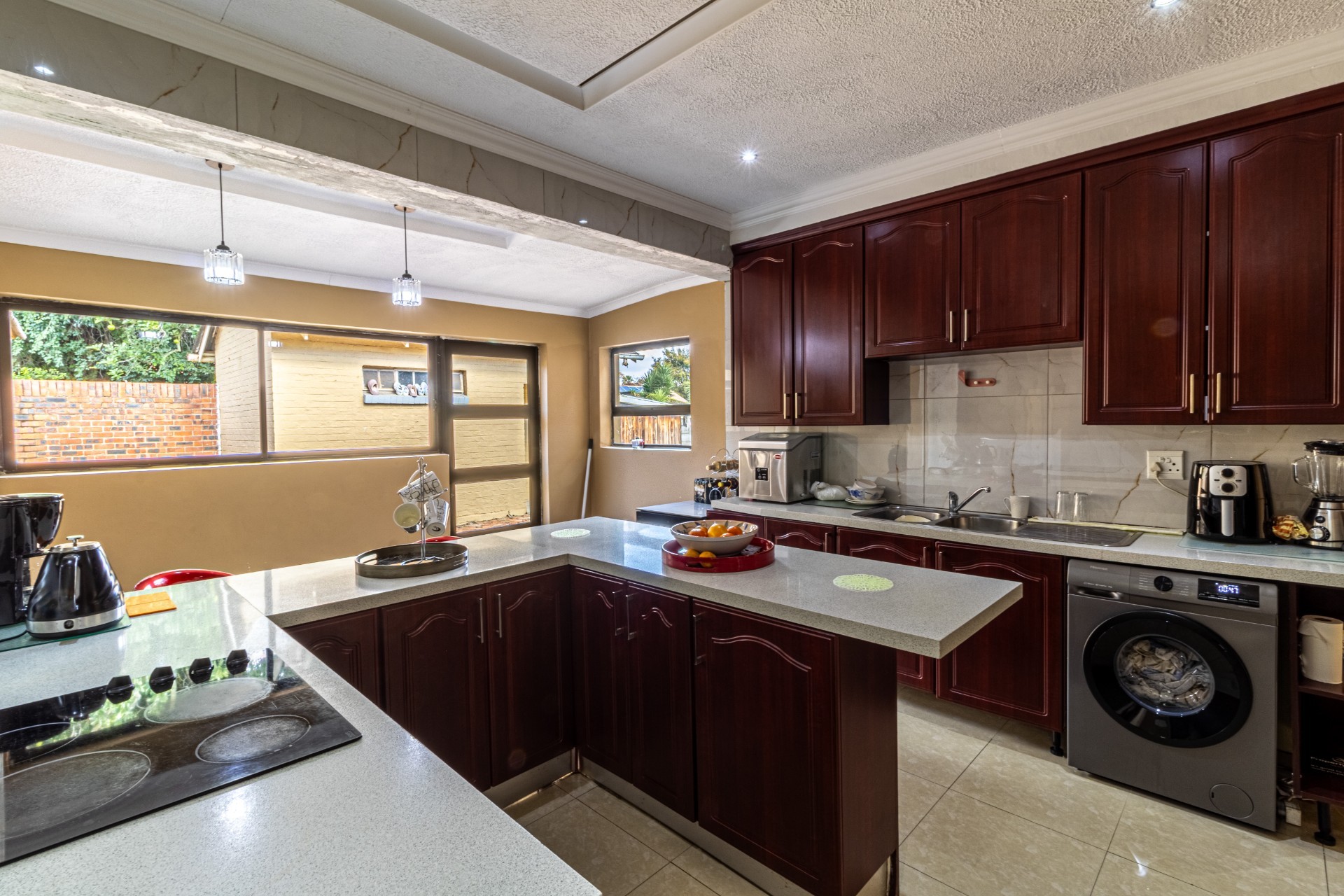 Stunning 4 Bedroom Family Home with Generous Living Spaces