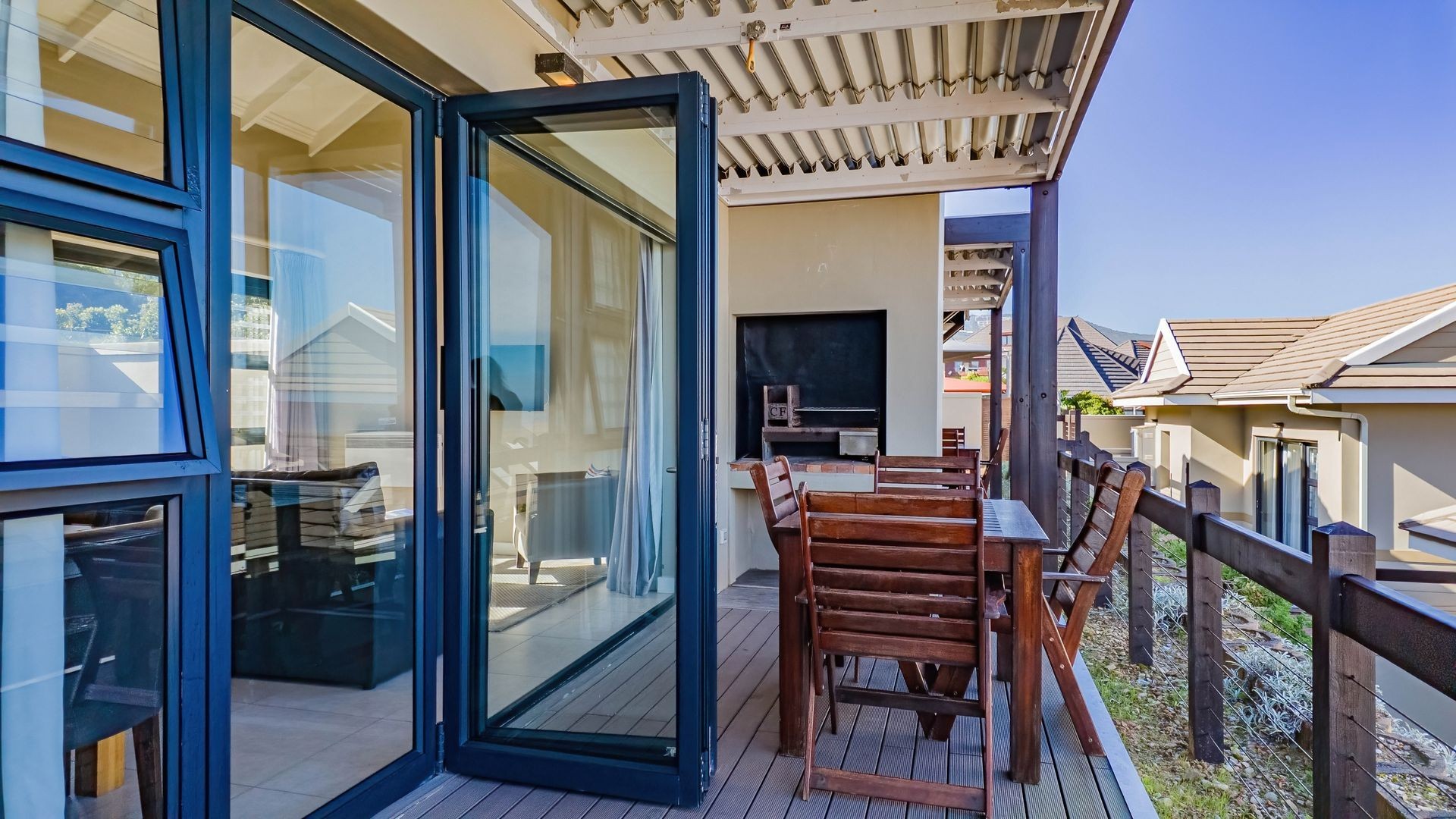 Apartment For Sale in Brenton on Sea