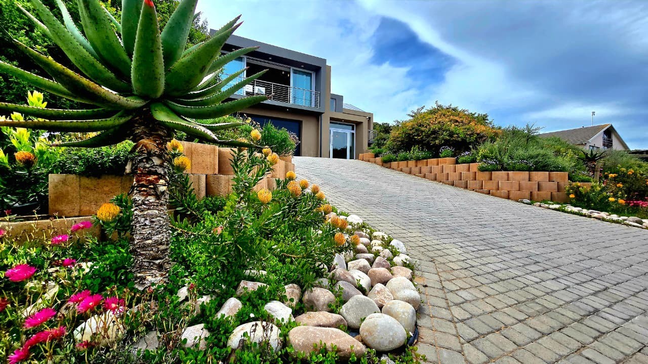 House for sale in Moquini Coastal Estate, Mossel Bay, 3 Fishermans village, Moquini Coastal Estate, Mossel Bay, Western Cape, 360 m²