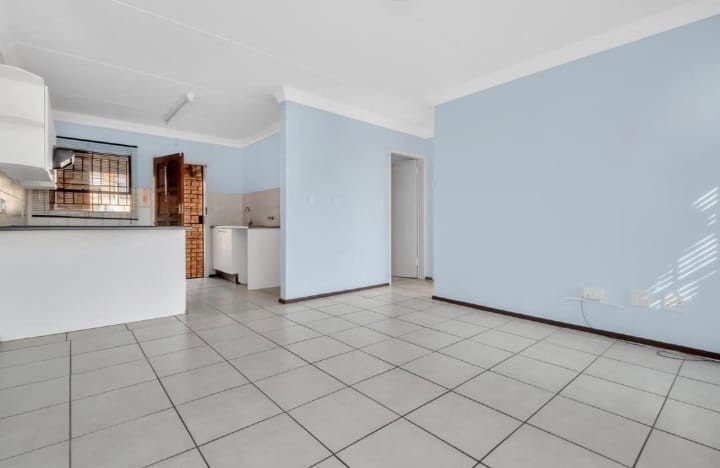 Townhouse For Sale in Amorosa, Roodepoort
