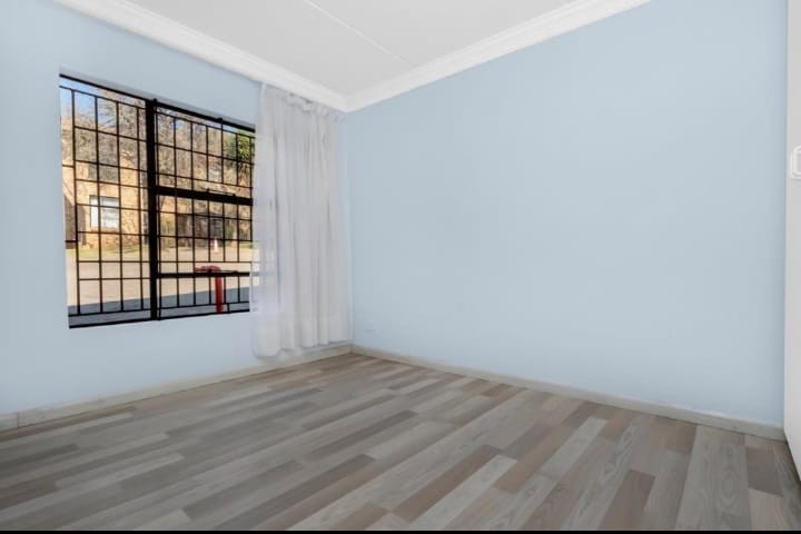 Townhouse For Sale in Amorosa, Roodepoort